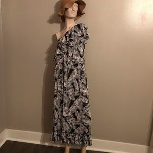 Signature Collection One Shoulder Dress